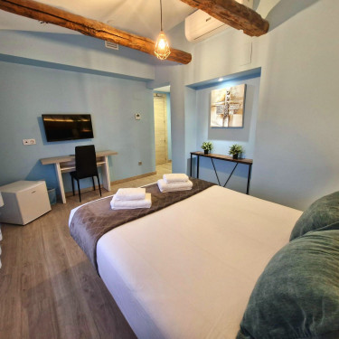 Imágenes Feeling Home Suites & Rooms